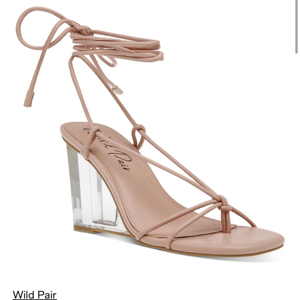 Wild pair heels pink and white brand new size 6